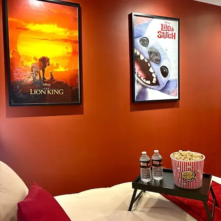 Experience Cinema Exclusive Au Coeur De * Nîmes