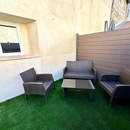 公寓 Experience Cinema Exclusive Au Coeur De 尼姆