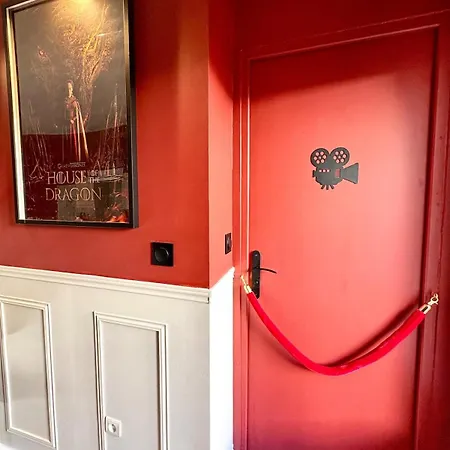Experience Cinema Exclusive Au Coeur De * Nîmes