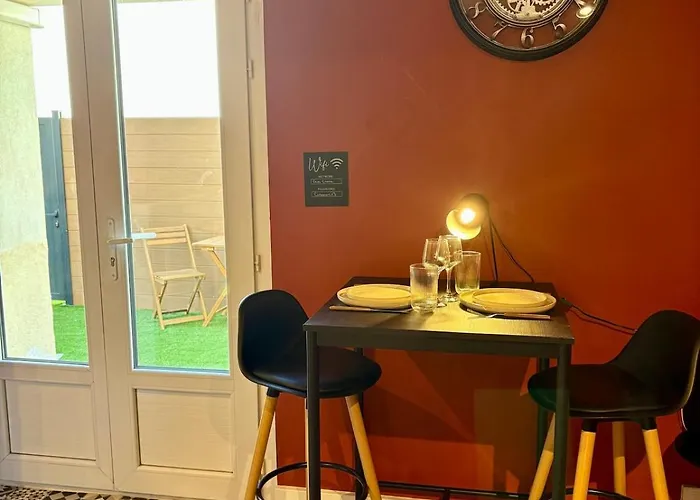 Experience Cinema Exclusive Au Coeur De 公寓 尼姆